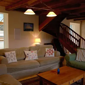  Hébergement de vacances Charmante Maison 19e Sur Le Port De Dahouet France
