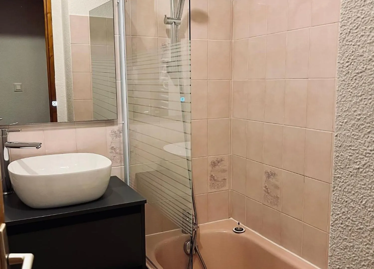 Serre Chevalier, Appartement T3, 4 Personnes Plein Sud Avec Balcon, Pres Des Pistes, Meuble Touristique 3 Etoiles La Salle-les-Alpes France